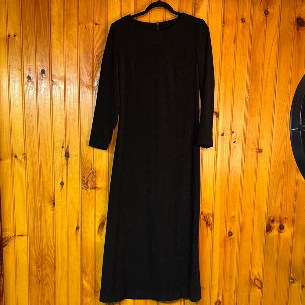 Classic Black Suede Long Sleeve Maxi Dress
